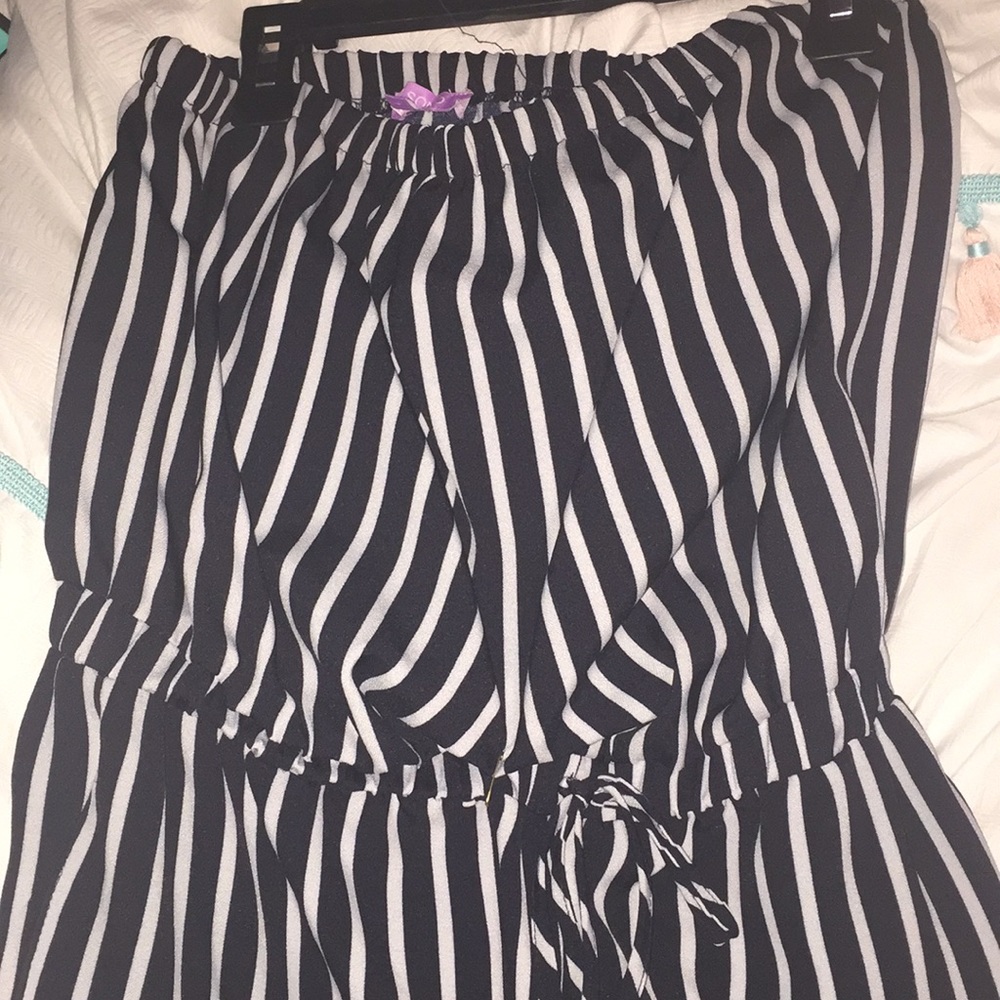 JUMPSUIT - Picture 2 of 3